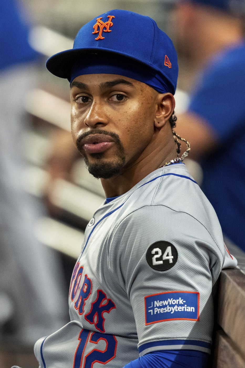 Mets star Francisco Lindor misses 8th straight game with back pain, but could return Wednesday | iNFOnews.ca
