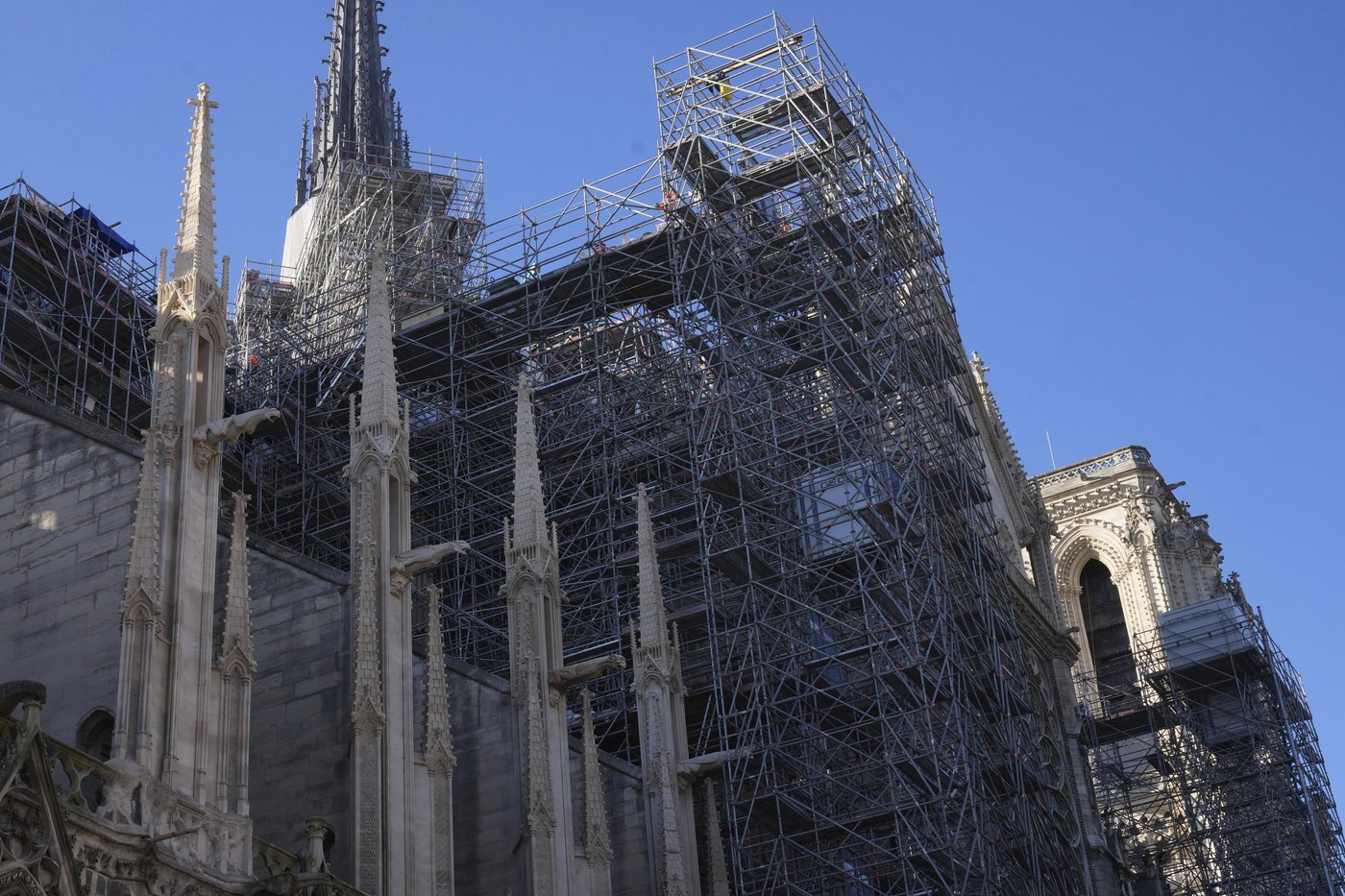 Notre Dame primps for its grand post-blaze return. But why does the cathedral look unfinished? | iNFOnews.ca Notre Dame primps for its grand post-blaze return. But why does the cathedral look unfinished? | iNFOnews.ca