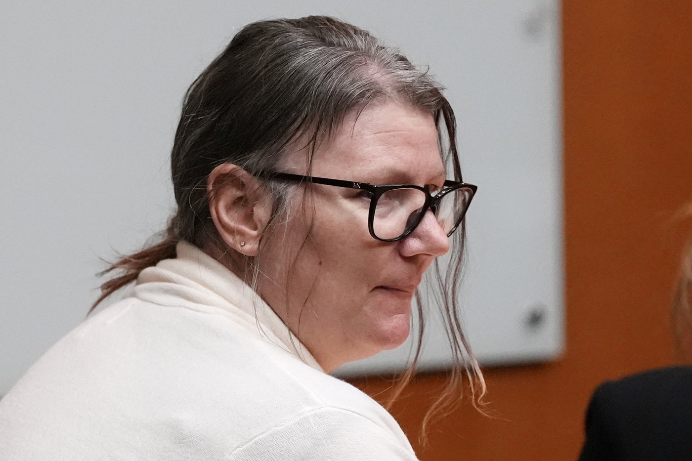 The convicted mother of a Michigan school shooter is seeking a new trial over witness deals | iNFOnews.ca