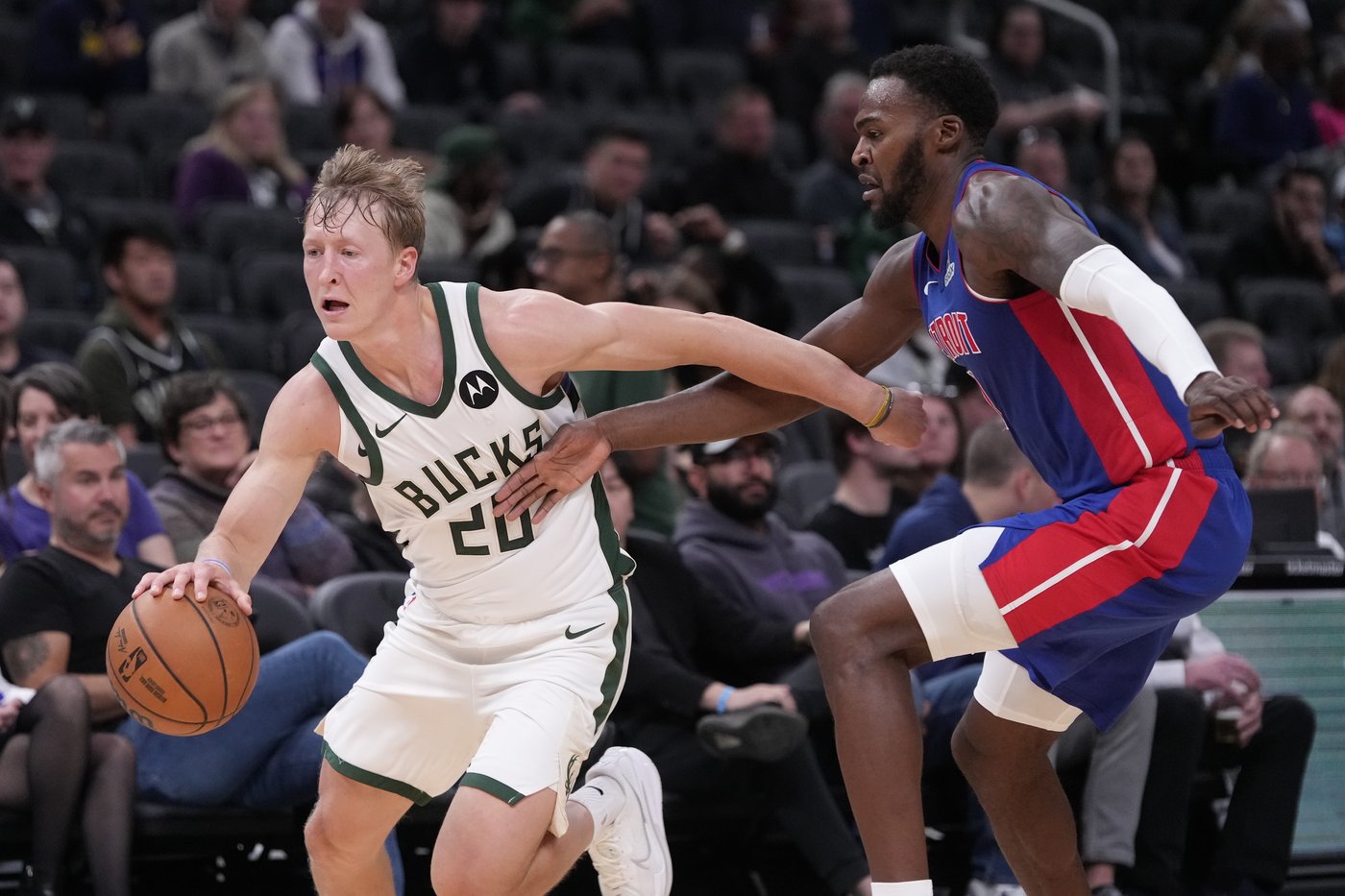 Bucks' AJ Green agrees to four-year, $45 million contract extension | iNFOnews.ca