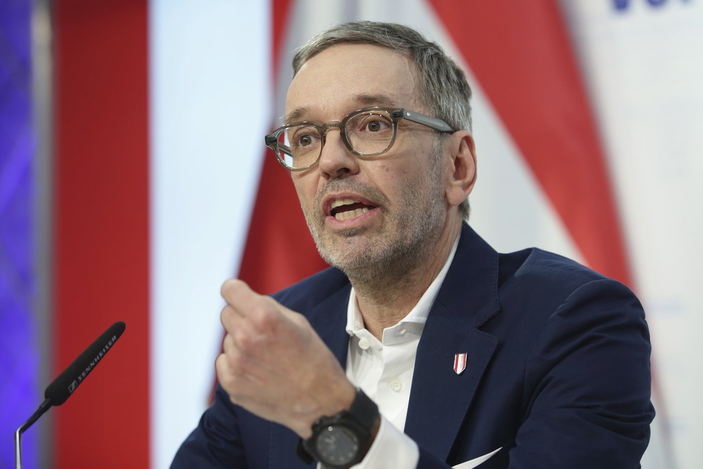 Far-right leader pledges to 'govern Austria honestly' and makes demands of potential partner | iNFOnews.ca Far-right leader pledges to 'govern Austria honestly' and makes demands of potential partner | iNFOnews.ca