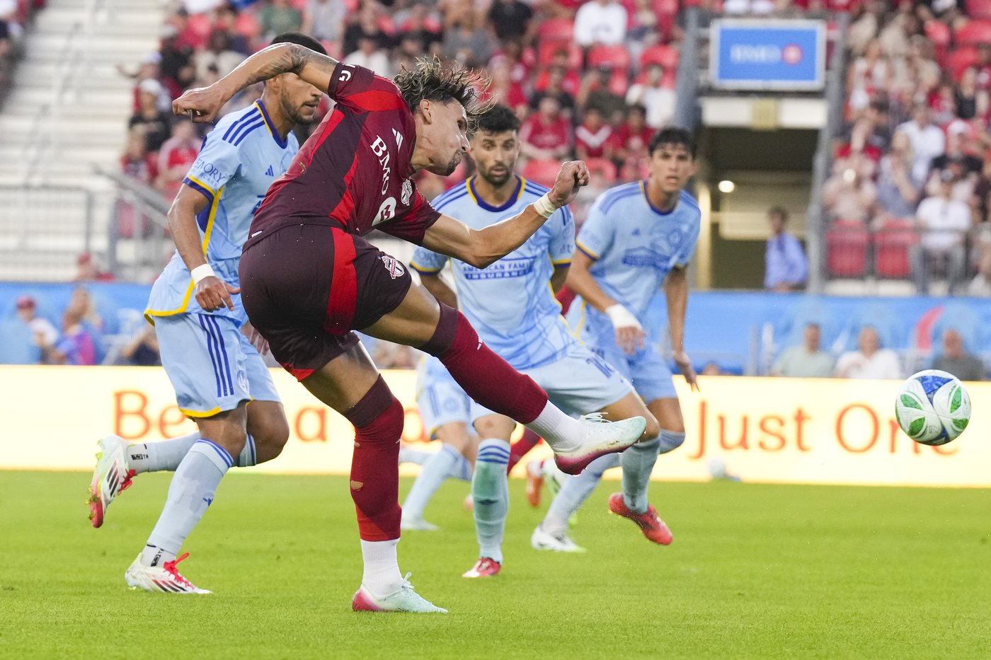 Late penalty rescues Atlanta United in 1-1 draw with Toronto FC in MLS play | iNFOnews.ca