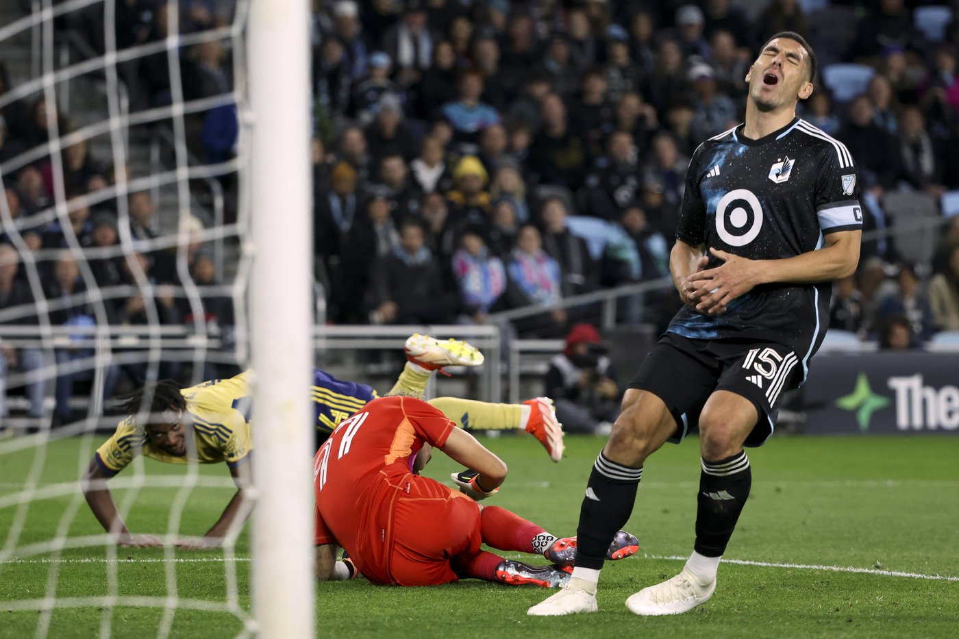 Dayne St. Clair stellar in shootout as Minnesota United completes 1st-round sweep of Real Salt Lake | iNFOnews.ca