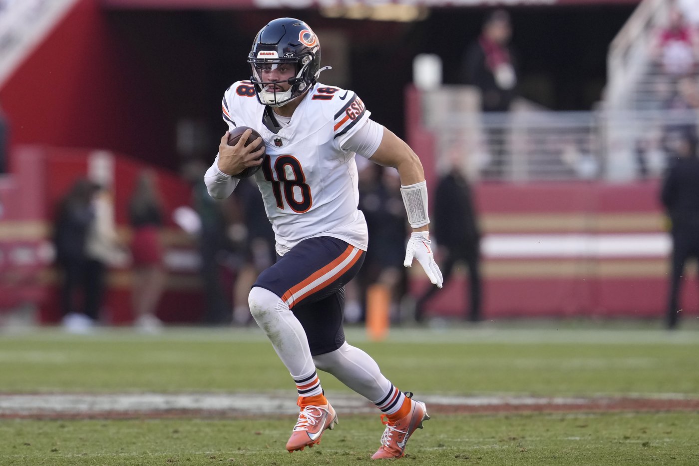 49ers beat the Bears 38-13 to spoil Thomas Brown's coaching debut | iNFOnews.ca