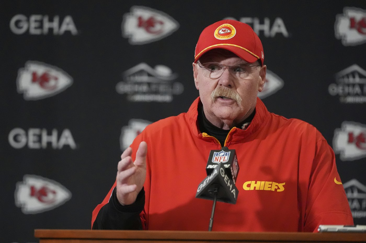 Chiefs to start Carson Wentz at QB against Denver, which would clinch a playoff berth with a win | iNFOnews.ca