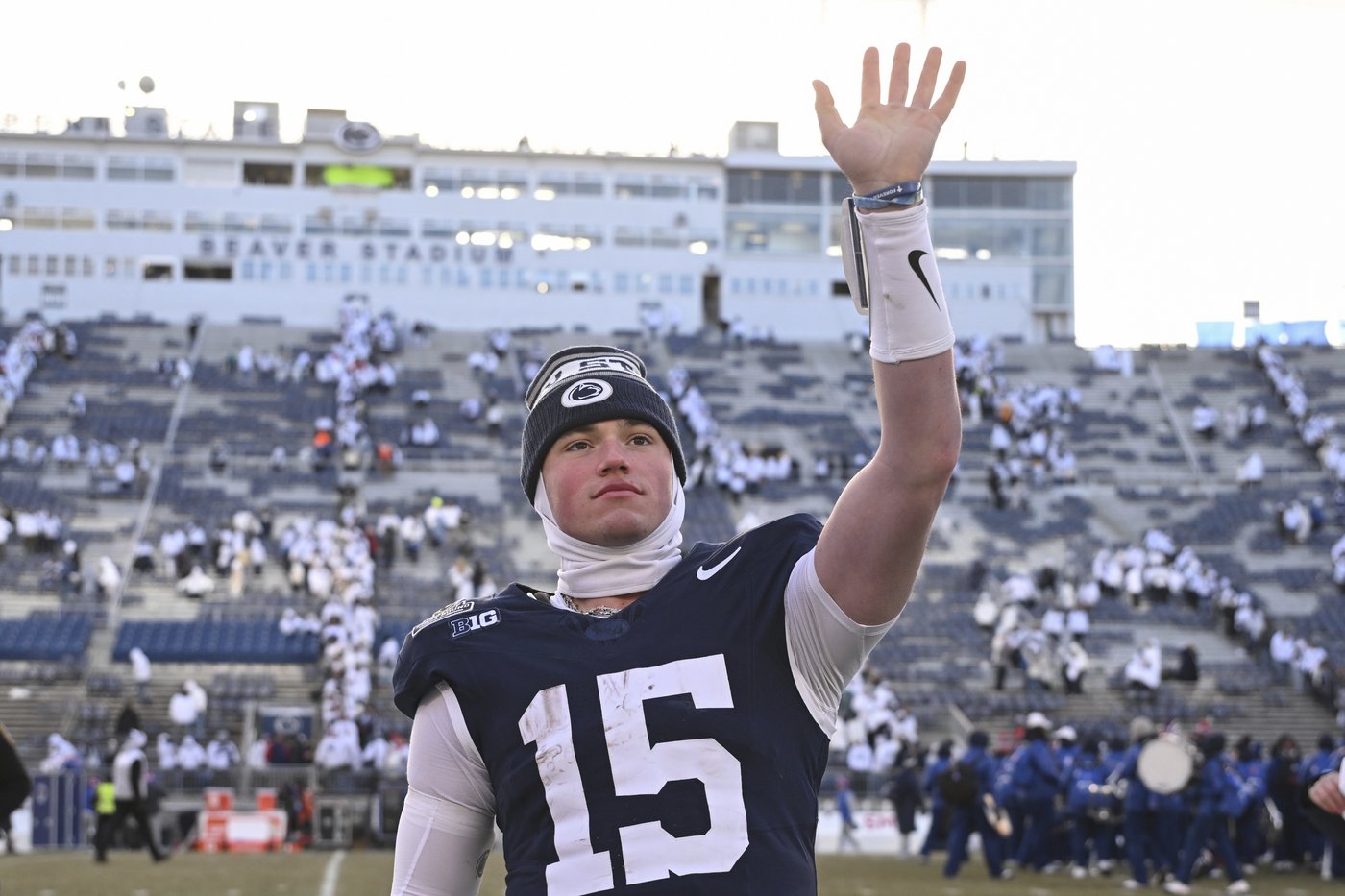 Former walk-on DeLuca provides early spark, Penn State drills SMU 38-10 in CFP; Boise State up next | iNFOnews.ca Former walk-on DeLuca provides early spark, Penn State drills SMU 38-10 in CFP; Boise State up next | iNFOnews.ca