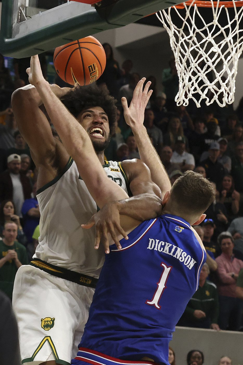 Baylor erases 21-point deficit against No. 11 Kansas, cruises late in 81-70 win | iNFOnews.ca