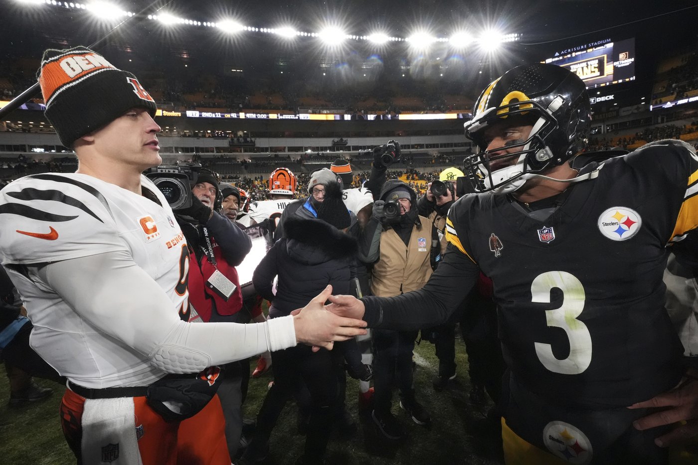 Steelers' Russell Wilson back in the playoffs trying to focus on present, not an uncertain future | iNFOnews.ca