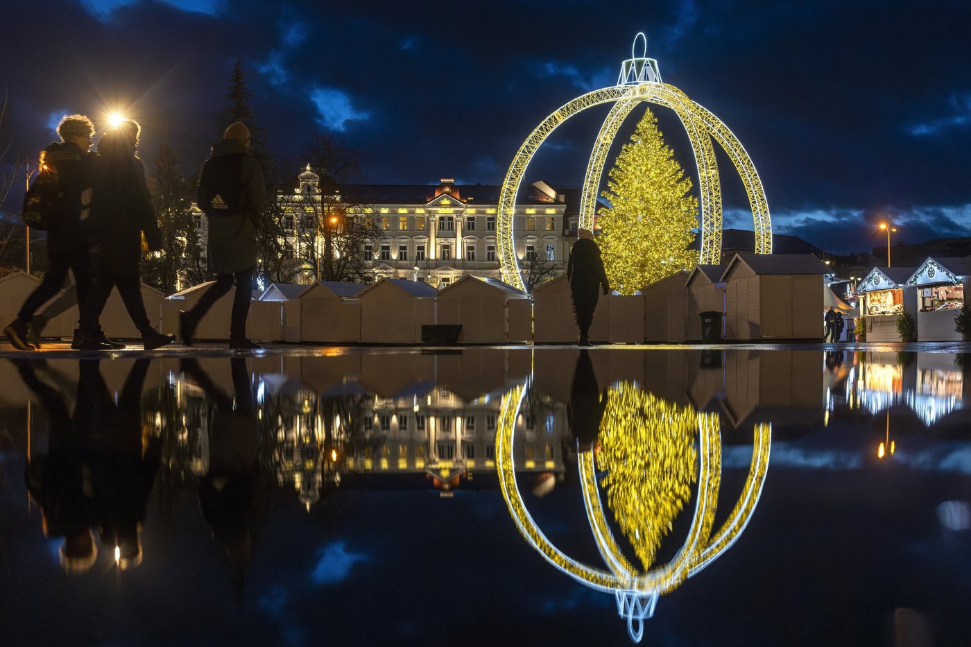 PHOTO COLLECTION: Holiday Lights Around the World | iNFOnews.ca PHOTO COLLECTION: Holiday Lights Around the World | iNFOnews.ca