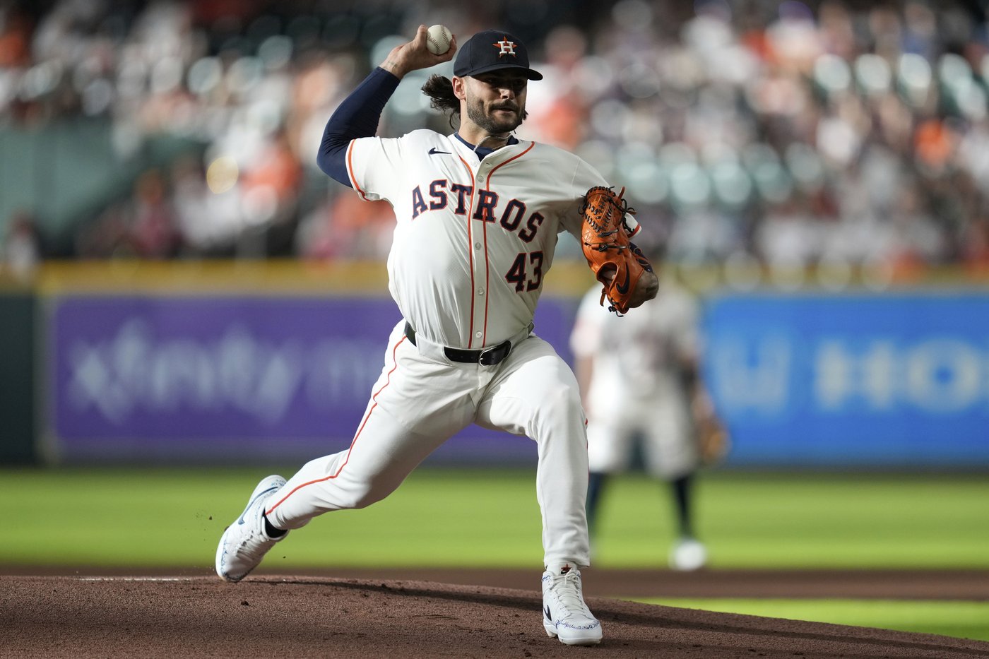 Houston pitcher McCullers receives death threats directed at his children after tough start | iNFOnews.ca Houston pitcher McCullers receives death threats directed at his children after tough start | iNFOnews.ca