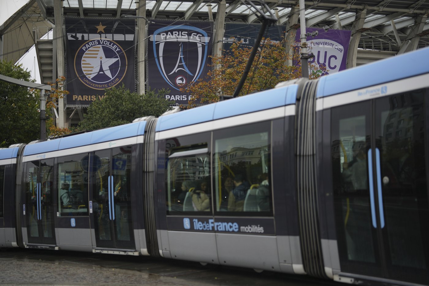 France’s richest family shaking up soccer with planned purchase of second-tier Paris FC | iNFOnews.ca