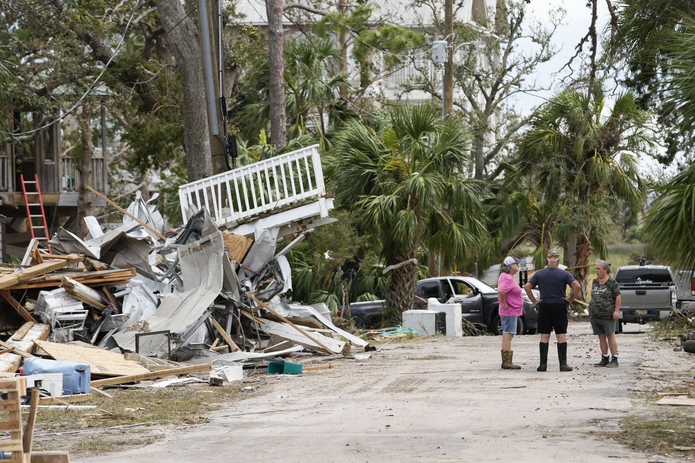 Tropical Weather Latest: Millions still without power from Helene as flooding continues | iNFOnews.ca Tropical Weather Latest: Millions still without power from Helene as flooding continues | iNFOnews.ca