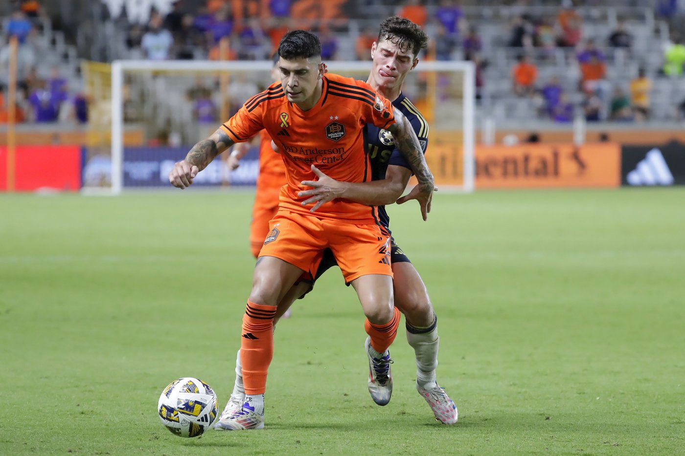 Brian White scores second-half goal, earns Whitecaps 1-1 draw with Dynamo | iNFOnews.ca