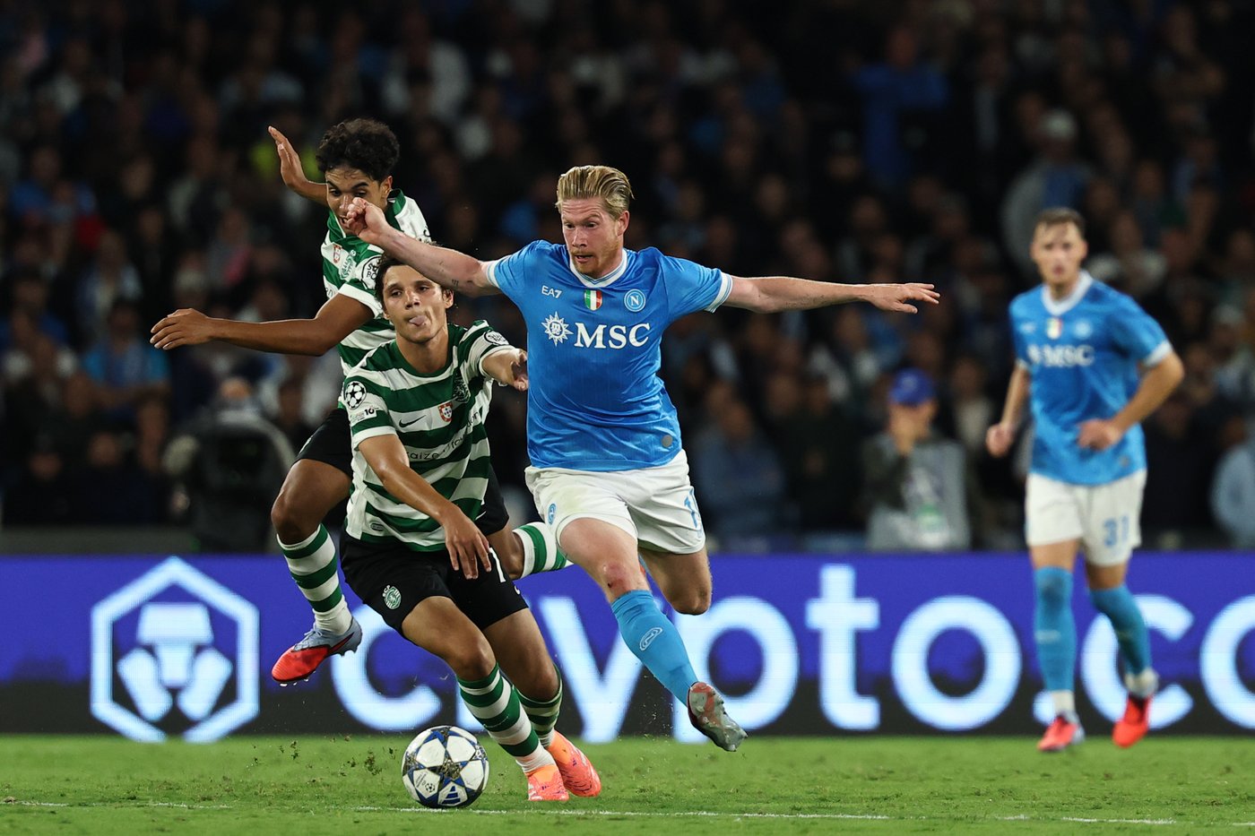 De Bruyne responds to substitution controversy with 2 assists in Napoli's Champions League win | iNFOnews.ca