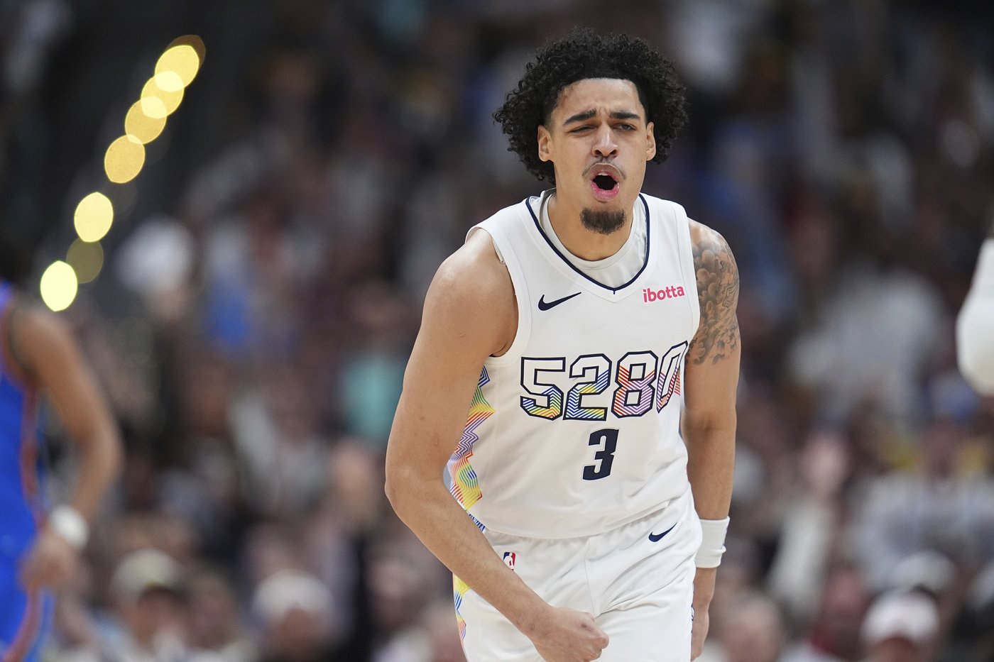 Strawther provides spark off the bench, even loses a tooth, as Nuggets force Game 7 against Thunder | iNFOnews.ca