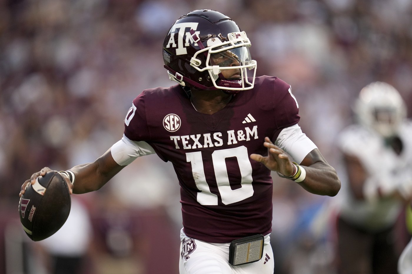 Reed throws two TD passes to help No. 25 Texas A&M outlast Bowling Green 26-20 | iNFOnews.ca