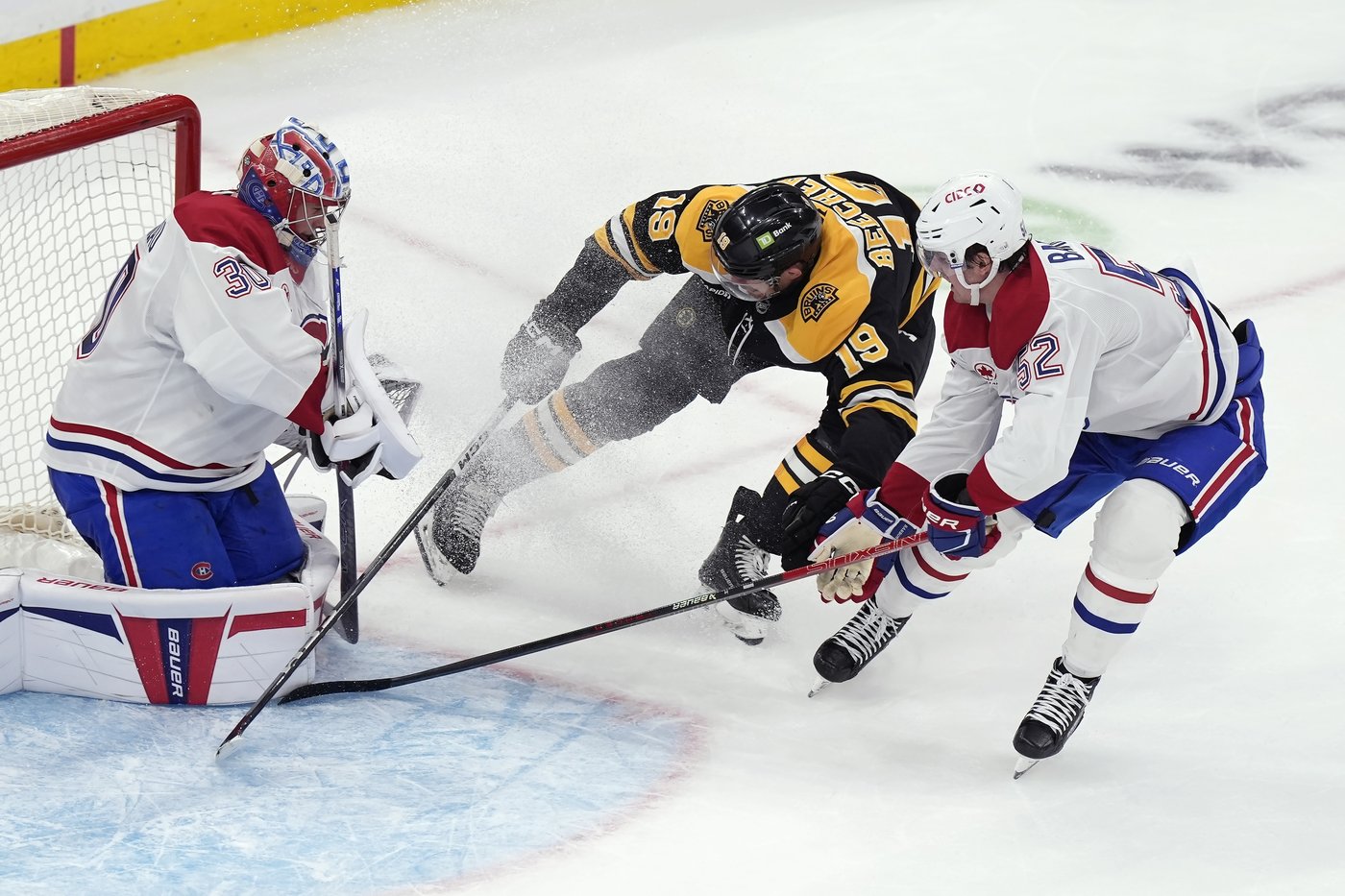 Swayman returns, Kastelic scores twice to lead Bruins to 6-4 win over Montreal | iNFOnews.ca Swayman returns, Kastelic scores twice to lead Bruins to 6-4 win over Montreal | iNFOnews.ca