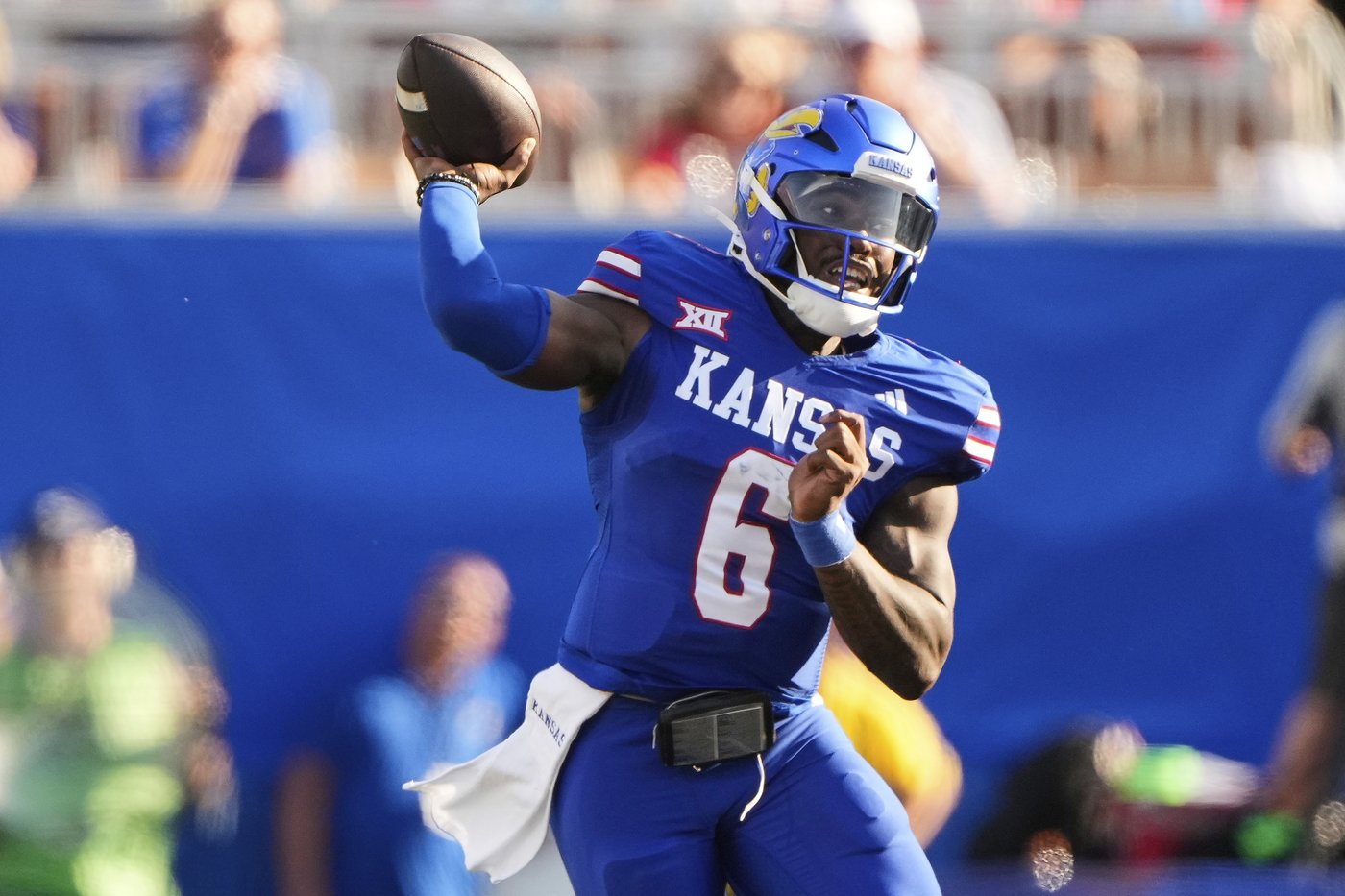 Fireworks and touchdowns: How Jalon Daniels and Kansas celebrated their new stadium | iNFOnews.ca Fireworks and touchdowns: How Jalon Daniels and Kansas celebrated their new stadium | iNFOnews.ca