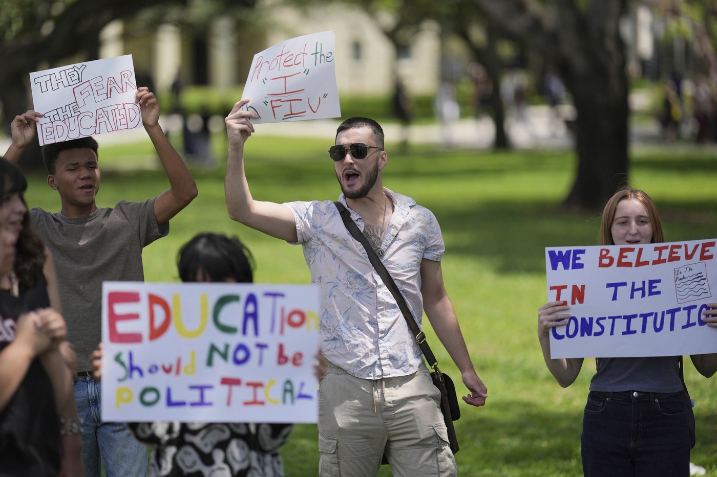 Federal judge blocks immigration authorities from revoking international students' legal status | iNFOnews.ca Federal judge blocks immigration authorities from revoking international students' legal status | iNFOnews.ca