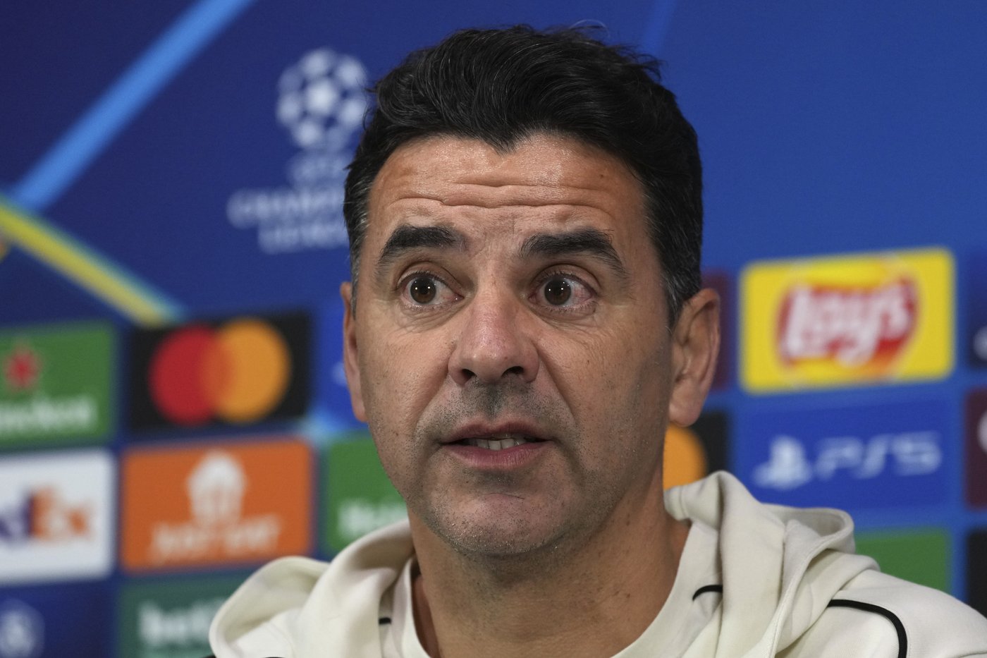 Girona coach Míchel hospitalized for undisclosed medical issue | iNFOnews.ca