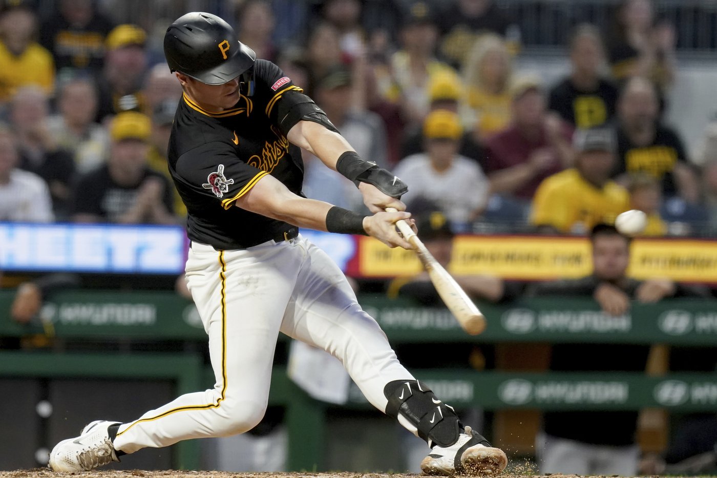 Davis' sacrifice fly in 8th gives Pirates 1-0 win over Cardinals as winning streak reaches 5 games | iNFOnews.ca Davis' sacrifice fly in 8th gives Pirates 1-0 win over Cardinals as winning streak reaches 5 games | iNFOnews.ca