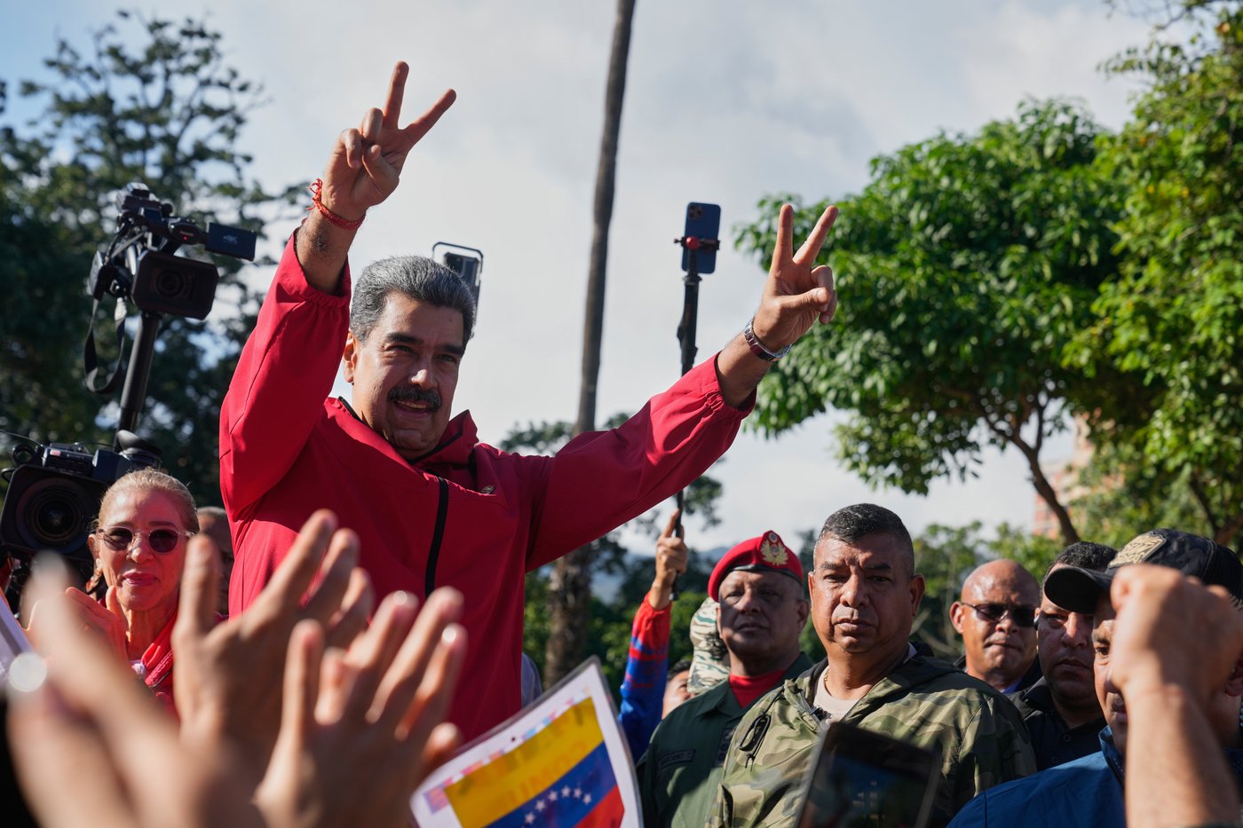 Venezuela floated a plan for Maduro to slowly give up power, but was rejected by US, AP source says | iNFOnews.ca Venezuela floated a plan for Maduro to slowly give up power, but was rejected by US, AP source says | iNFOnews.ca