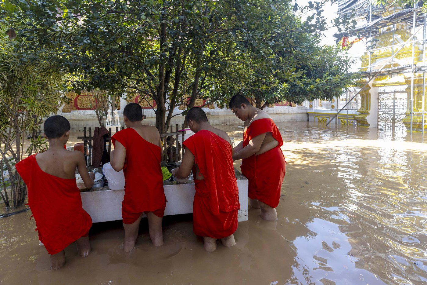 Central Thailand braces for inundation as rain stops in flooded Chiang Mai | iNFOnews.ca
