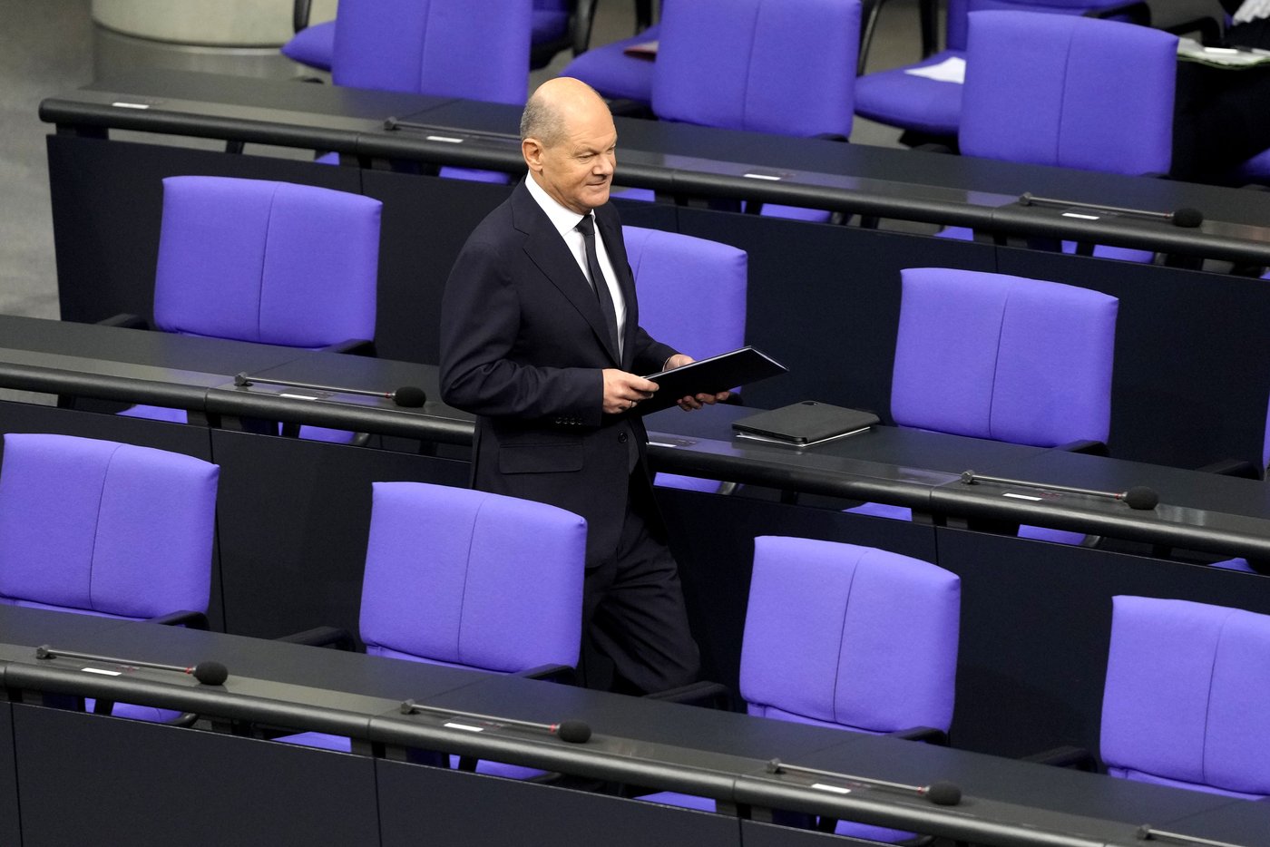 German Chancellor Olaf Scholz says he'll ask for a vote of confidence in December | iNFOnews.ca