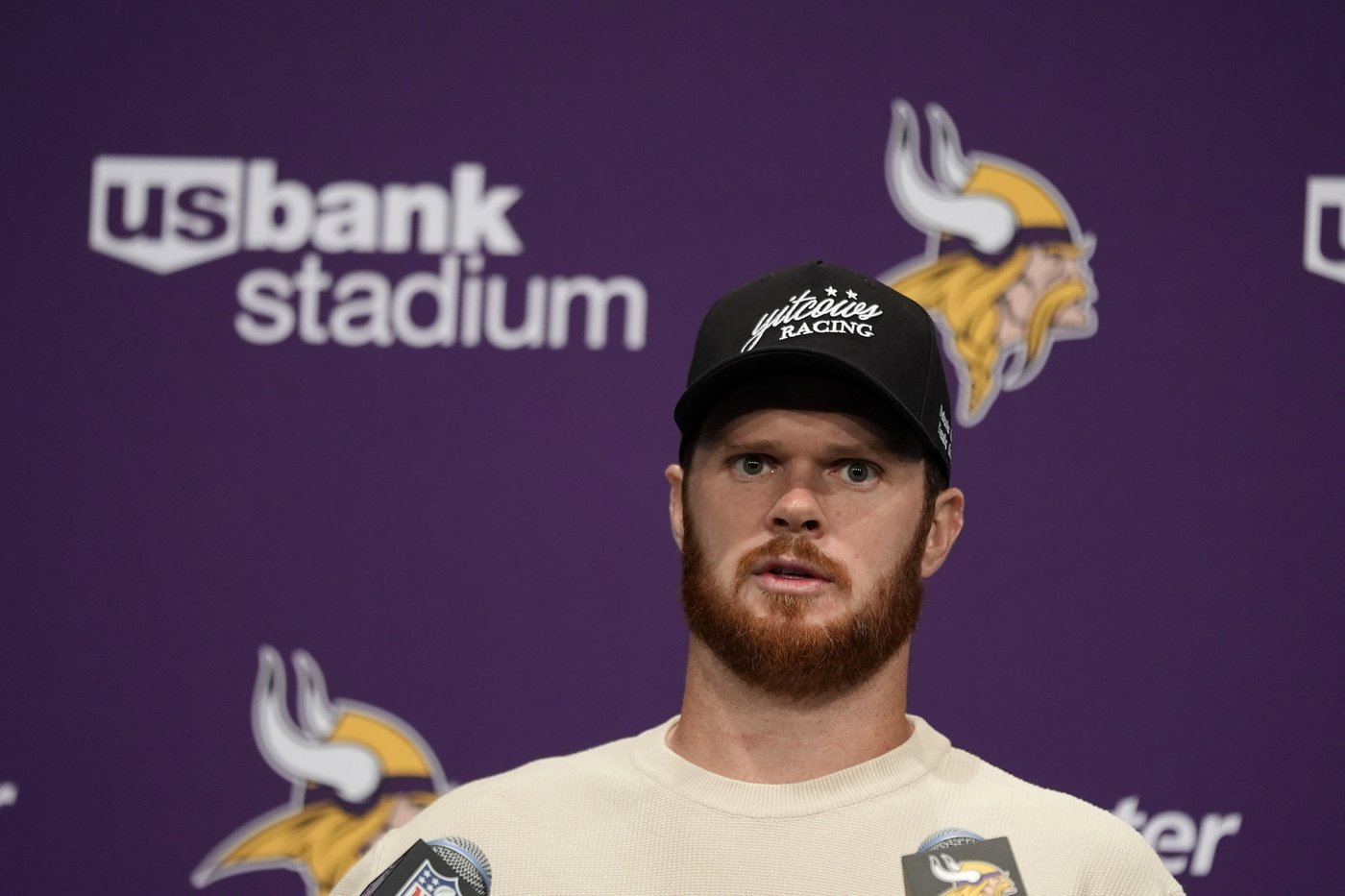 Vikings are relieved Darnold has just a knee bruise and no damage after a late hit | iNFOnews.ca Vikings are relieved Darnold has just a knee bruise and no damage after a late hit | iNFOnews.ca