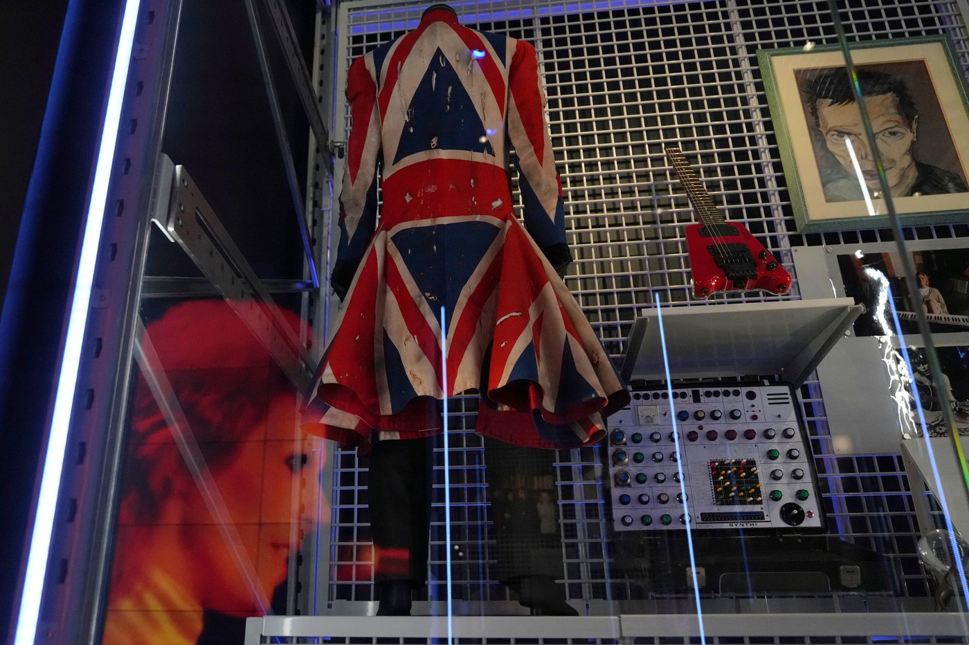 David Bowie archive opens in London chronicling five decades of icon's restless creativity | iNFOnews.ca David Bowie archive opens in London chronicling five decades of icon's restless creativity | iNFOnews.ca