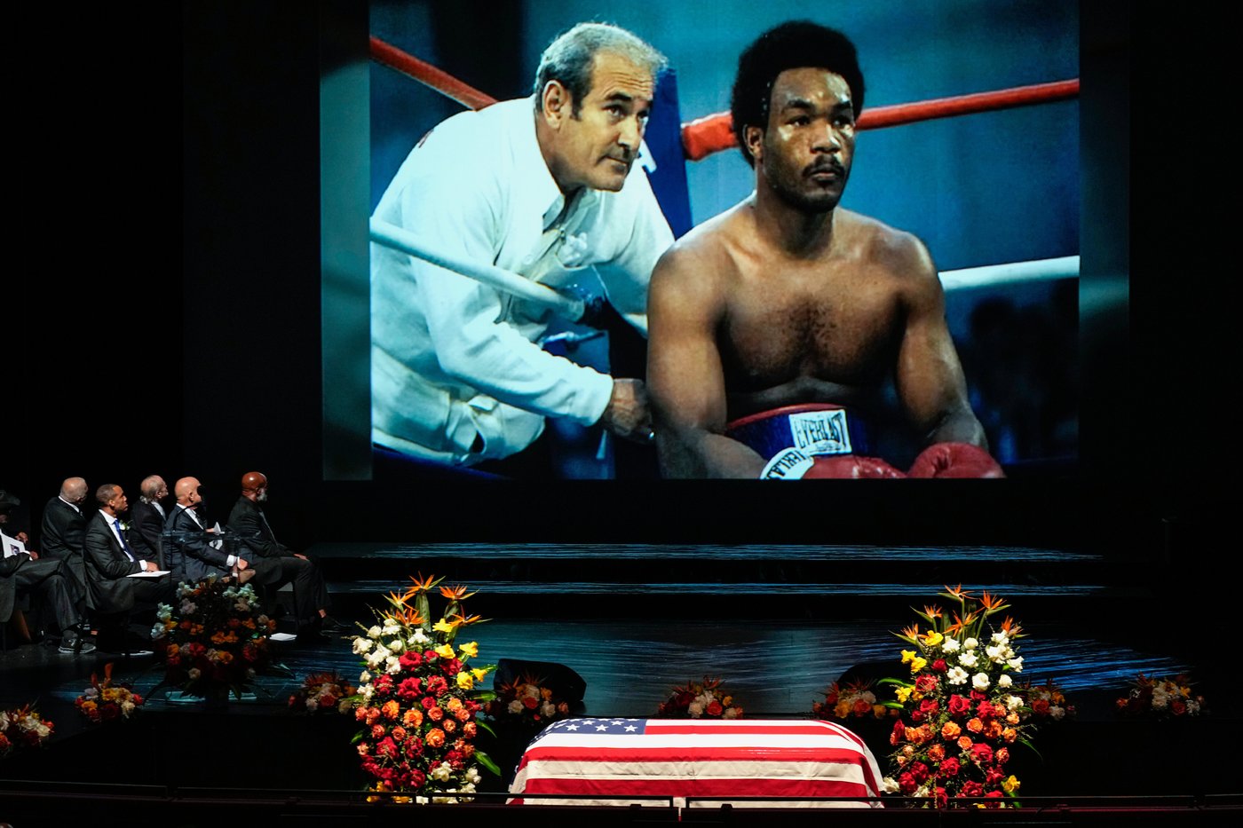 Boxing legend George Foreman remembered for love of family, faith, cheeseburgers | iNFOnews.ca