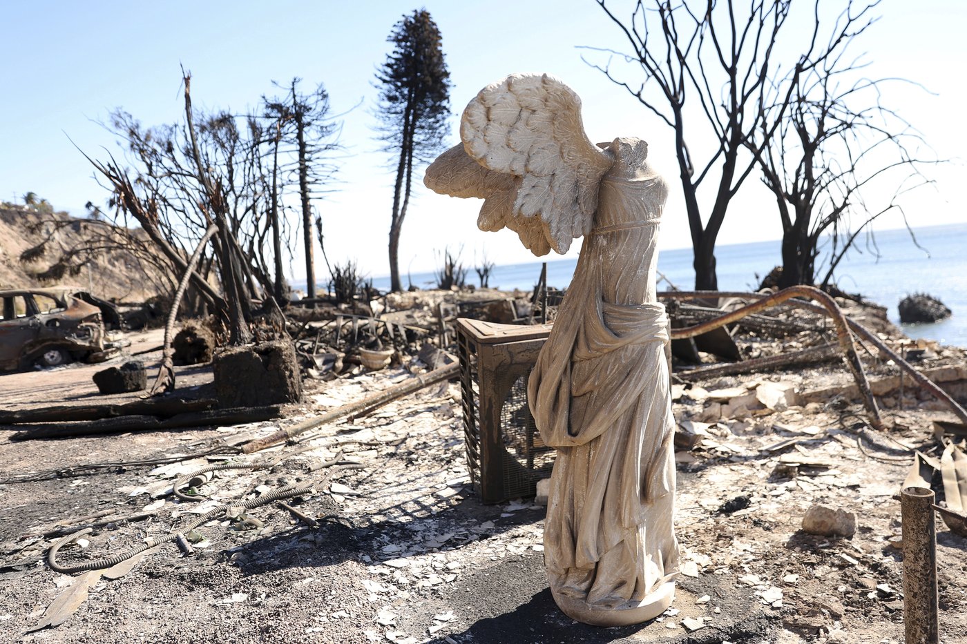Beyoncé donates $2.5 million to fire relief and Meghan delays show launch due to the disaster | iNFOnews.ca Beyoncé donates $2.5 million to fire relief and Meghan delays show launch due to the disaster | iNFOnews.ca