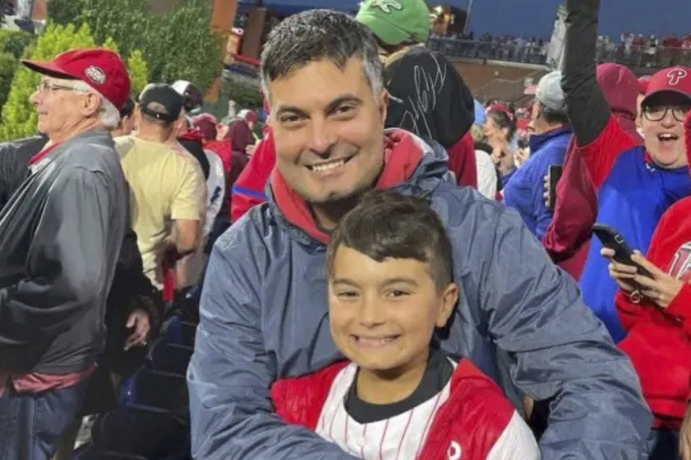 From court to pin: How a Little Leaguer's bat flip became baseball memorabilia | iNFOnews.ca
