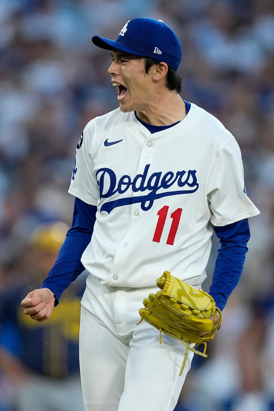 Dodgers near repeat World Series trip, beat Brewers behind Glasnow, Edman for 3-0 NLCS lead | iNFOnews.ca