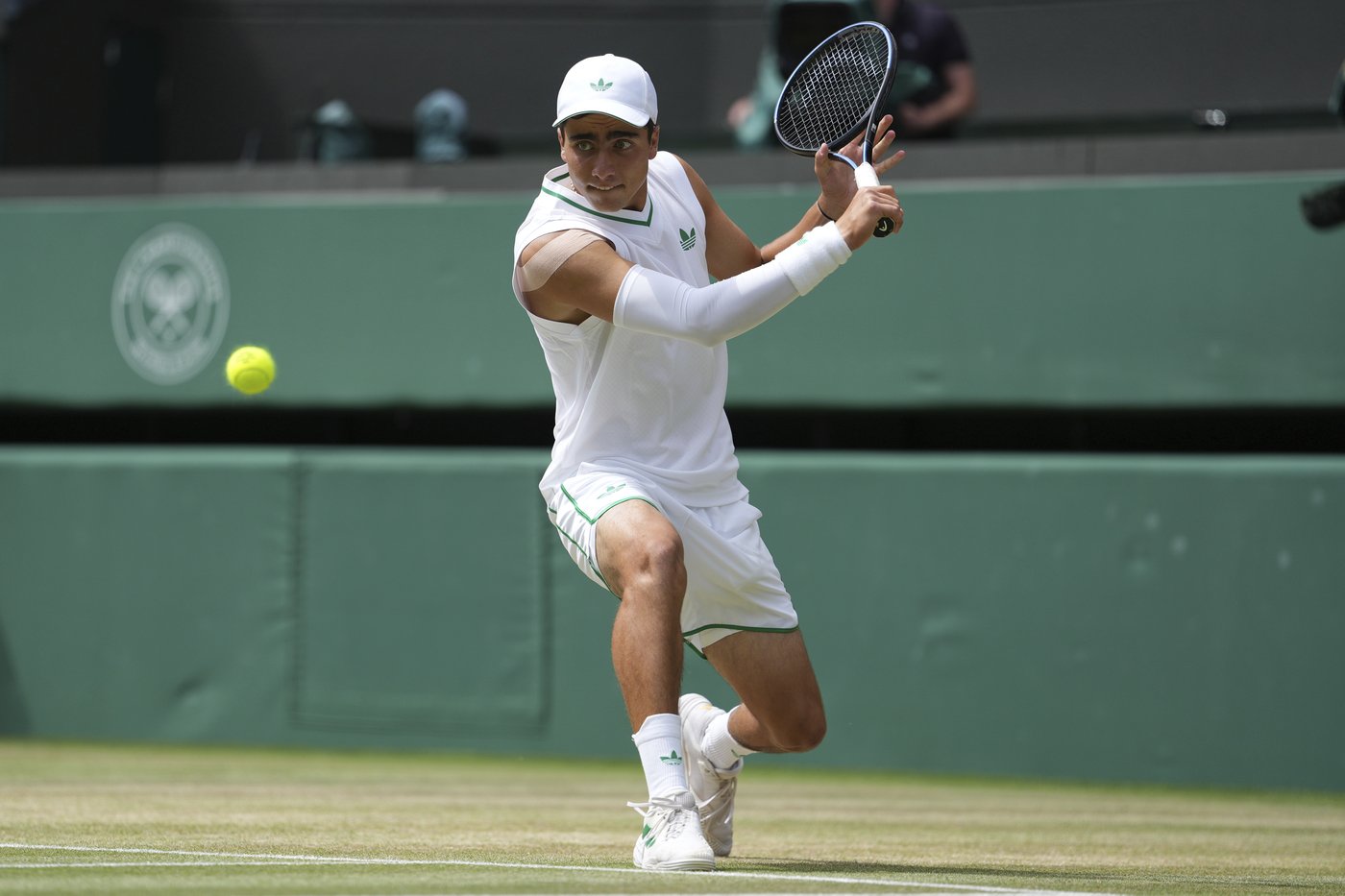Ivanov beats American qualifier Karki to win Wimbledon juniors title | iNFOnews.ca