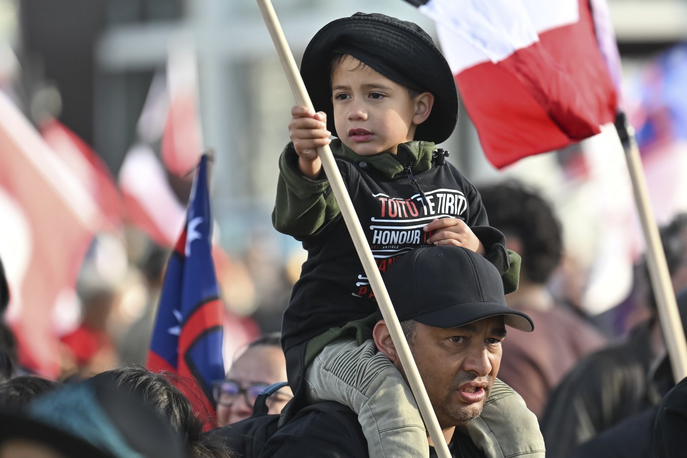 35,000 crowd New Zealand's Parliament grounds in support of Māori rights | iNFOnews.ca 35,000 crowd New Zealand's Parliament grounds in support of Māori rights | iNFOnews.ca
