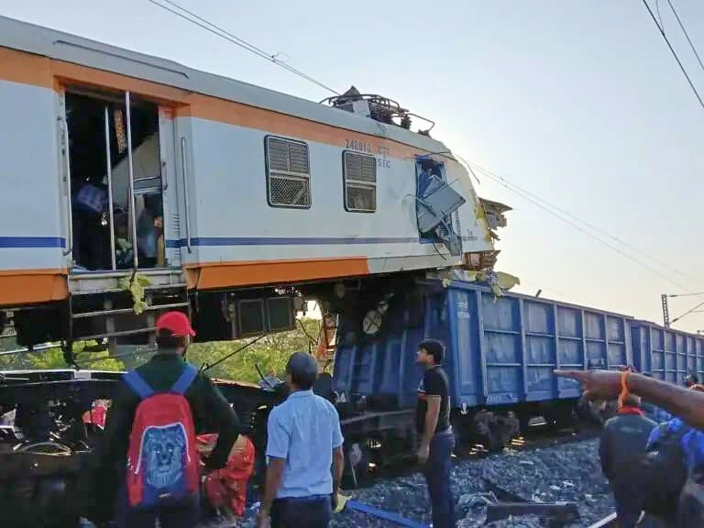 Passenger train collides with cargo train in central India, killing at least 11 | iNFOnews.ca