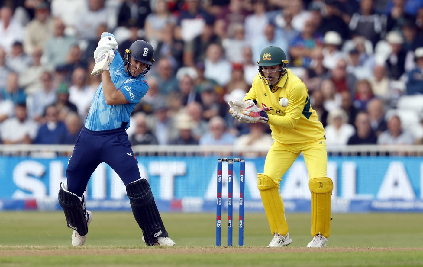 Travis Head smashes career-best 154 not out as Australia chases down 316 to beat England in 1st ODI | iNFOnews.ca