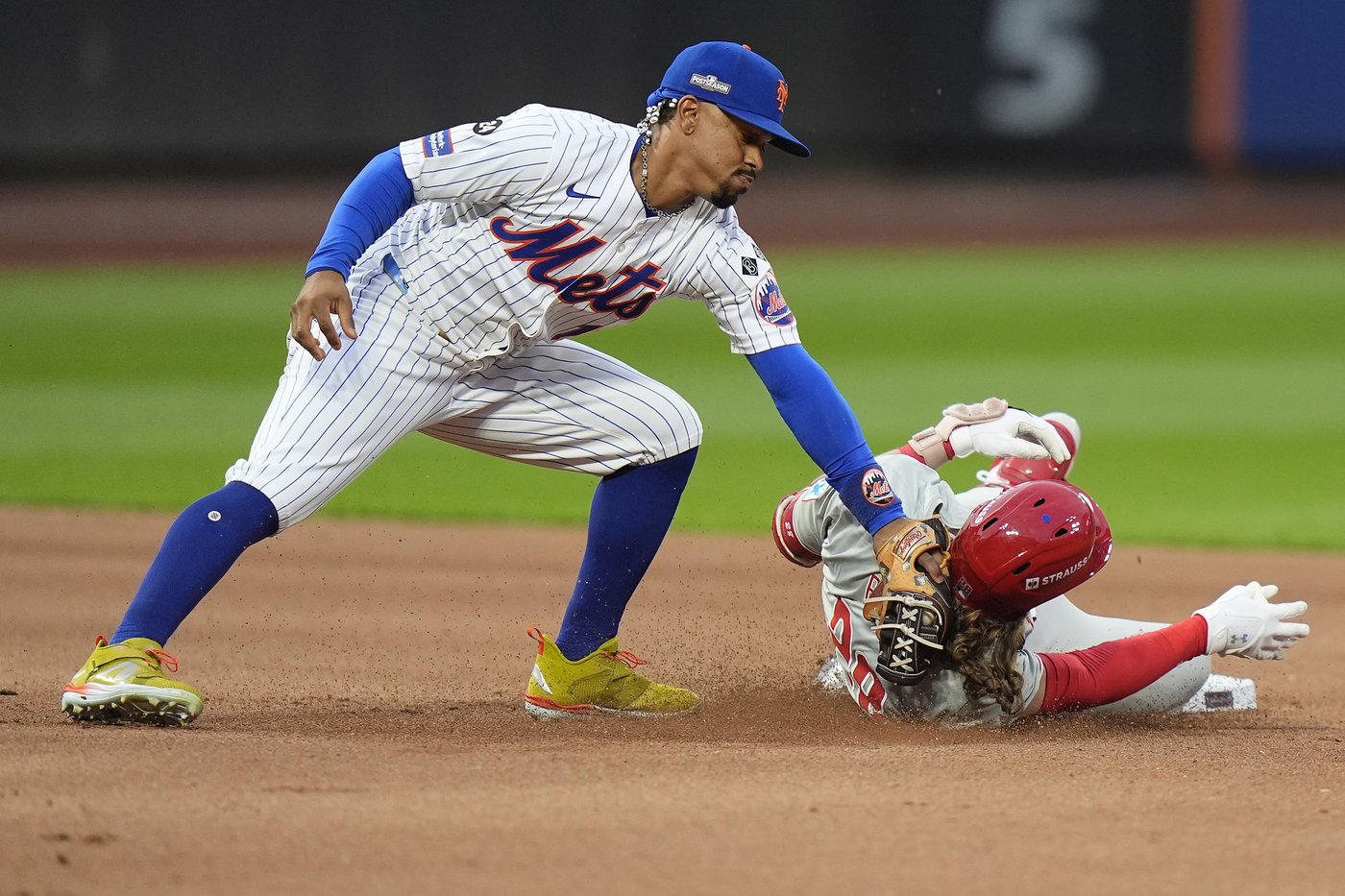 Lindor relishes his 1st home game in a month as Mets trounce Phillies for 2-1 lead in NLDS | iNFOnews.ca Lindor relishes his 1st home game in a month as Mets trounce Phillies for 2-1 lead in NLDS | iNFOnews.ca