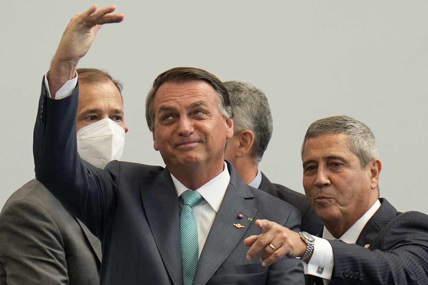 Brazilian court denies Bolsonaro's request to travel to Trump's inauguration | iNFOnews.ca