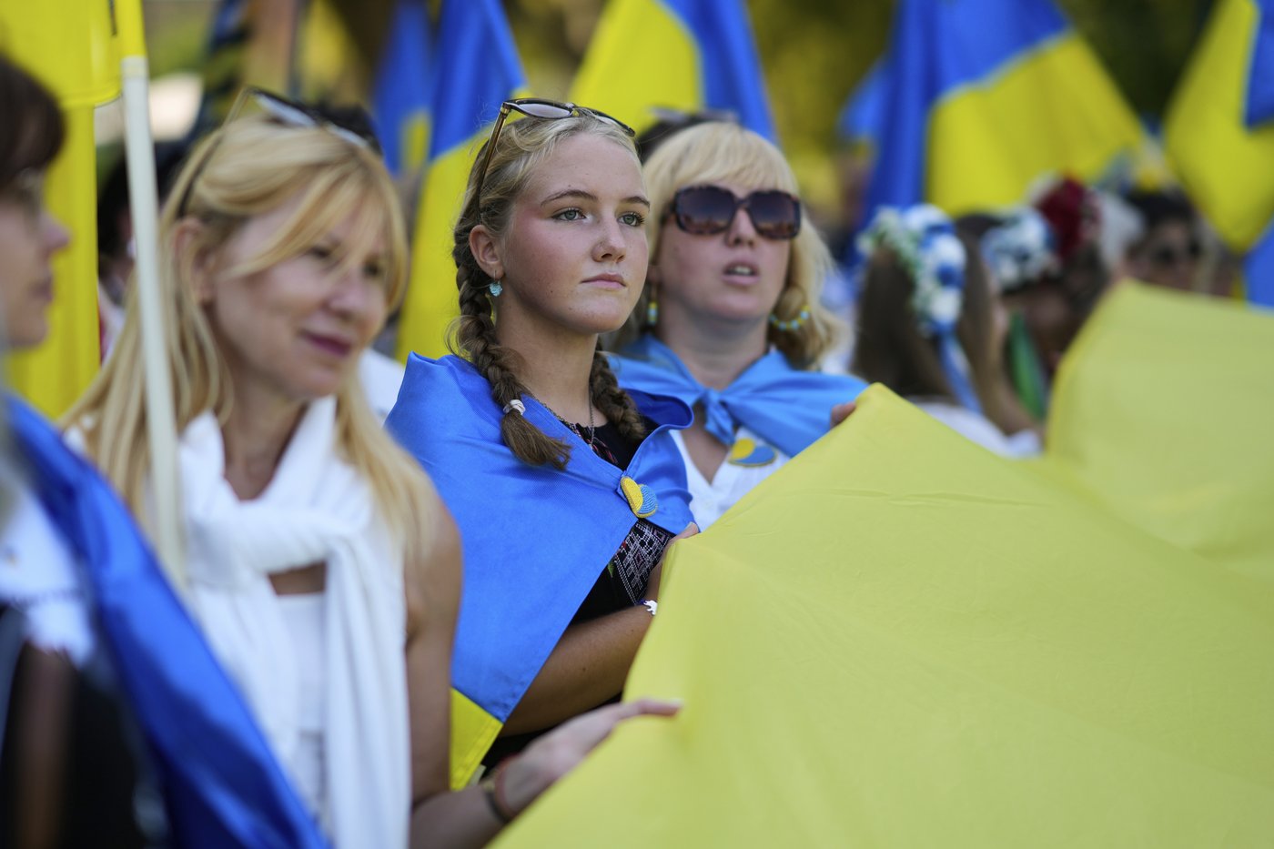 Photos show Europeans marking Ukraine’s Independence Day | iNFOnews.ca