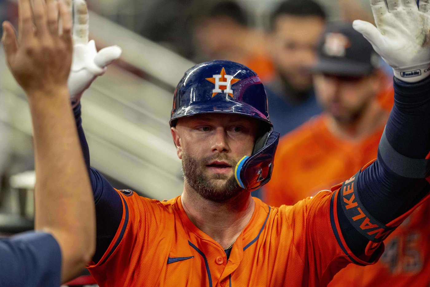 Brown shines again and Walker hits 2-run homer as Astros start strong and beat Braves 6-2 | iNFOnews.ca Brown shines again and Walker hits 2-run homer as Astros start strong and beat Braves 6-2 | iNFOnews.ca