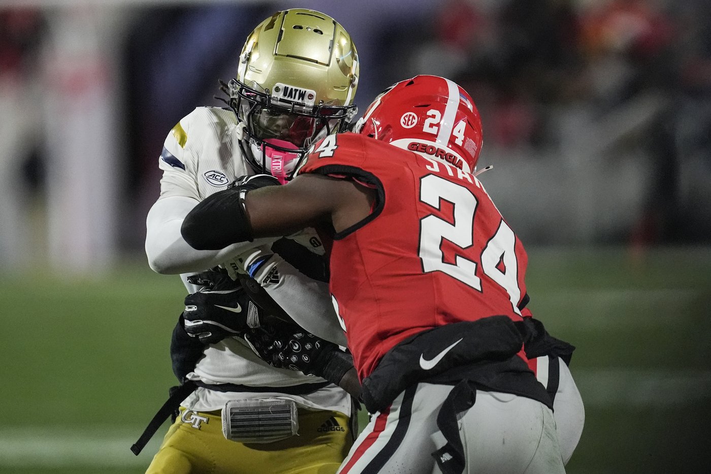Epic! No. 6 Georgia rallies to beat Ga Tech 44-42 in 8 overtimes, bolsters playoff hopes | iNFOnews.ca