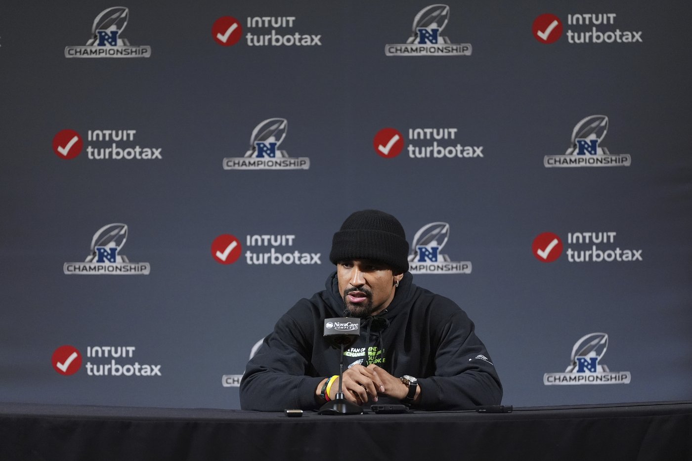 Eagles' Jalen Hurts ready to face Commanders in NFC title game on balky left knee | iNFOnews.ca