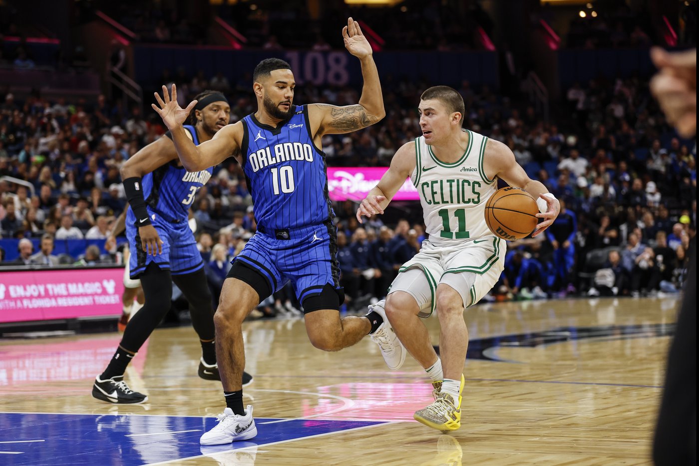 Magic clinch 7th spot in Eastern Conference with 96-76 win over depleted Celtics | iNFOnews.ca Magic clinch 7th spot in Eastern Conference with 96-76 win over depleted Celtics | iNFOnews.ca