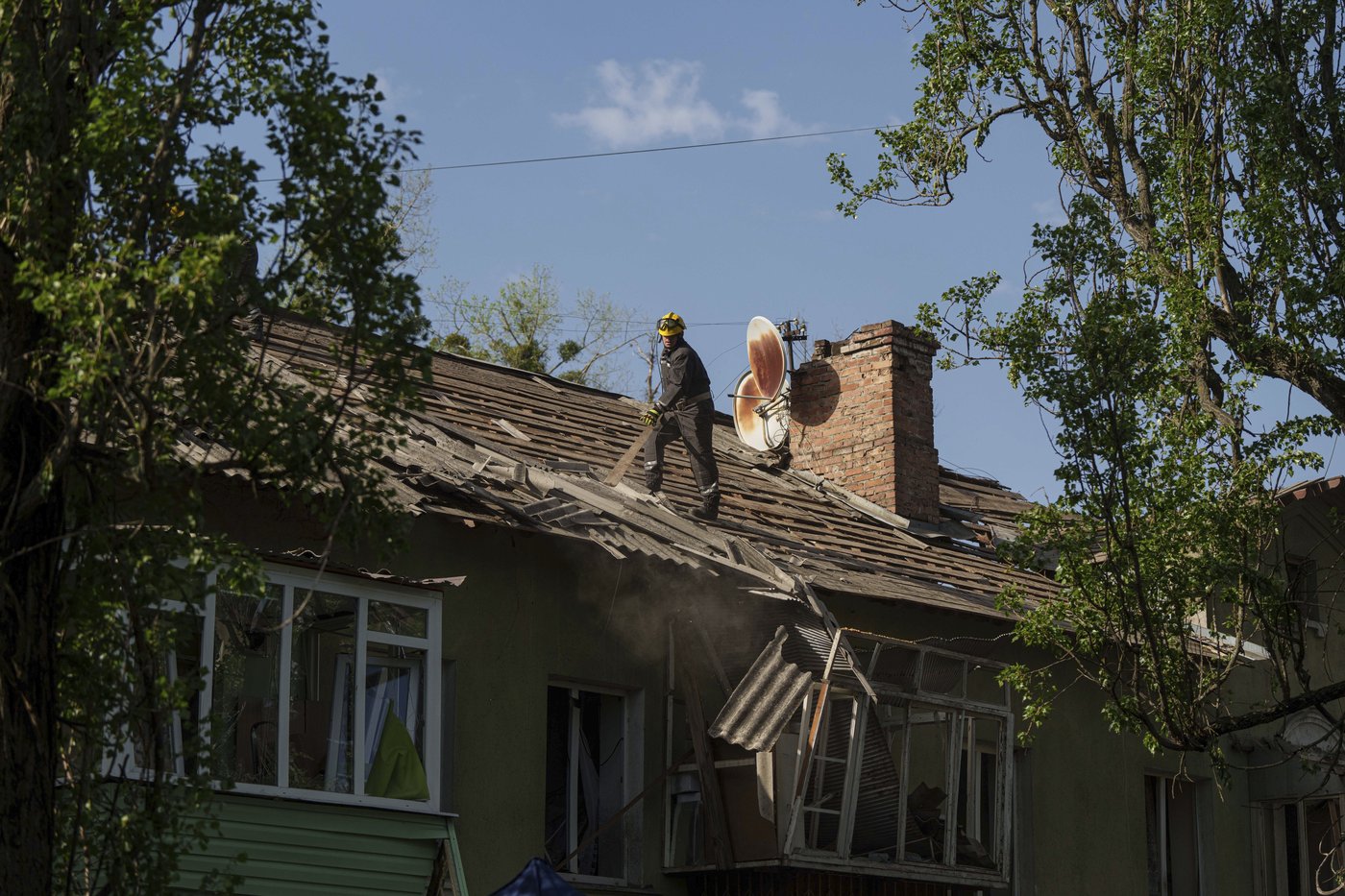 In rare rebuke of Putin, Trump urges Russia to 'STOP!' after deadly attack on Kyiv | iNFOnews.ca In rare rebuke of Putin, Trump urges Russia to 'STOP!' after deadly attack on Kyiv | iNFOnews.ca
