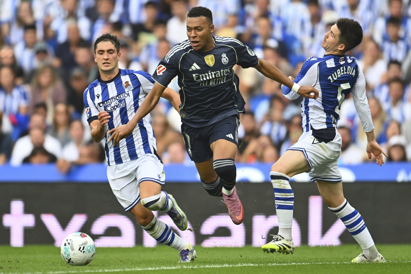 Mbappé leads 10-man Real Madrid to win at Sociedad, Atletico gets first win of the season | iNFOnews.ca Mbappé leads 10-man Real Madrid to win at Sociedad, Atletico gets first win of the season | iNFOnews.ca