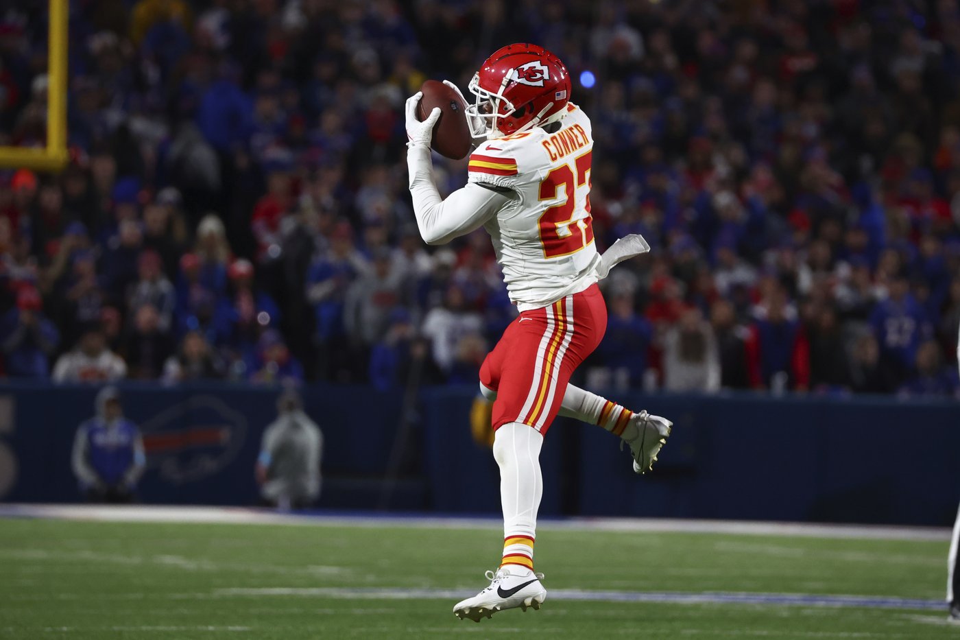 Josh Allen's 26-yard run seals Bills' 30-21 win over KC and ends Chiefs' bid for a perfect season | iNFOnews.ca Josh Allen's 26-yard run seals Bills' 30-21 win over KC and ends Chiefs' bid for a perfect season | iNFOnews.ca