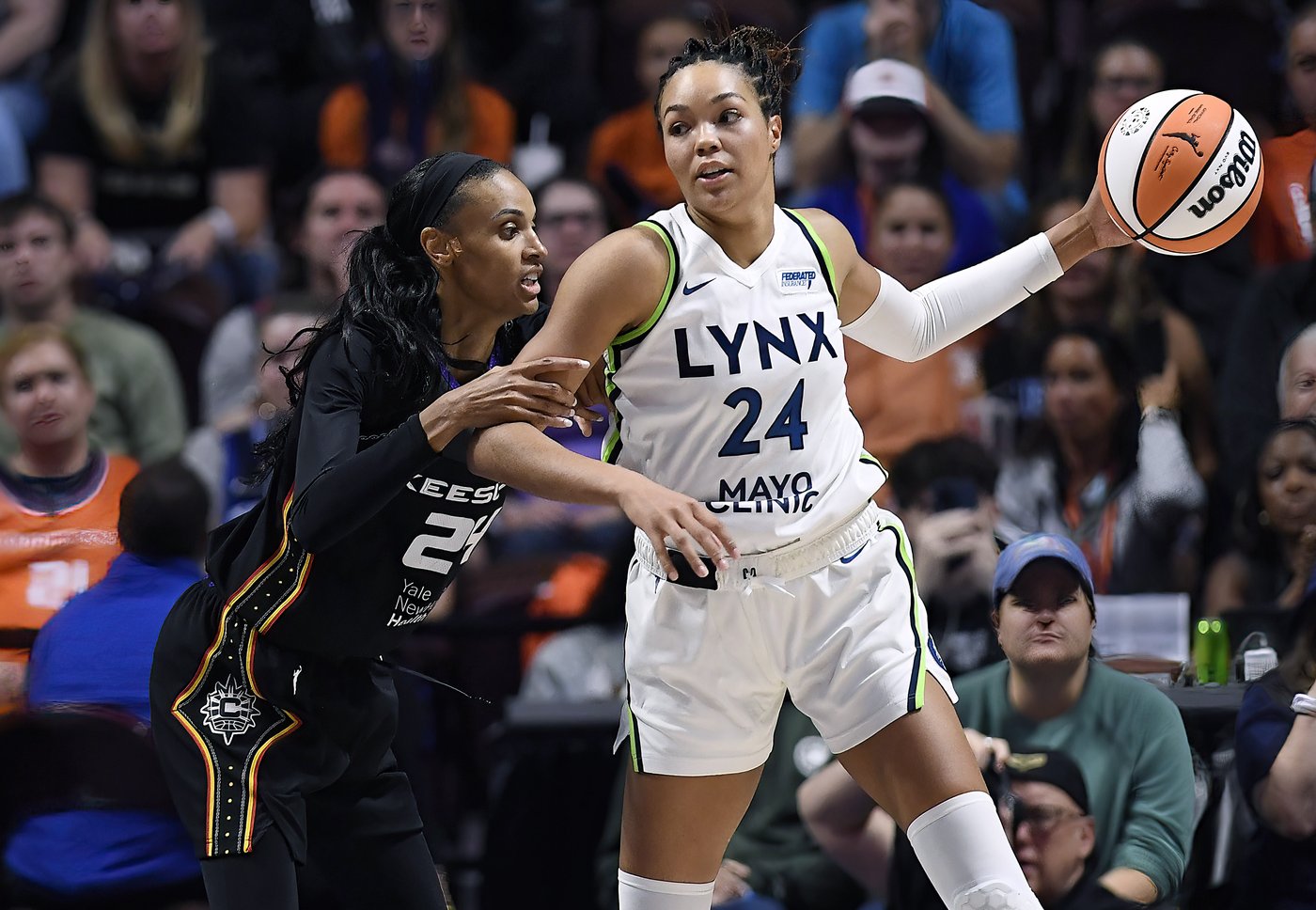 Sun visit the Lynx as teams square off in decisive Game 5 with trip to the WNBA Finals on the line | iNFOnews.ca