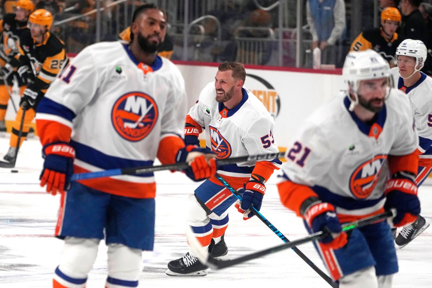 Beards are back for the New York Islanders after old-school executive Lou Lamoriello's departure | iNFOnews.ca Beards are back for the New York Islanders after old-school executive Lou Lamoriello's departure | iNFOnews.ca